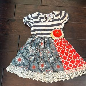 Counting Daisies short sleeved dress